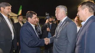 Капитал - Для участия в саммите ШОС в Астану прибыл Мохаммад Мохбер