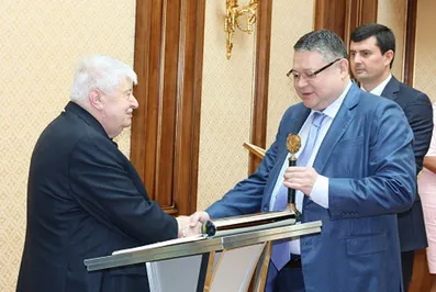 Вольное экономическое общество РФ наградило Нурсултана Назарбаева