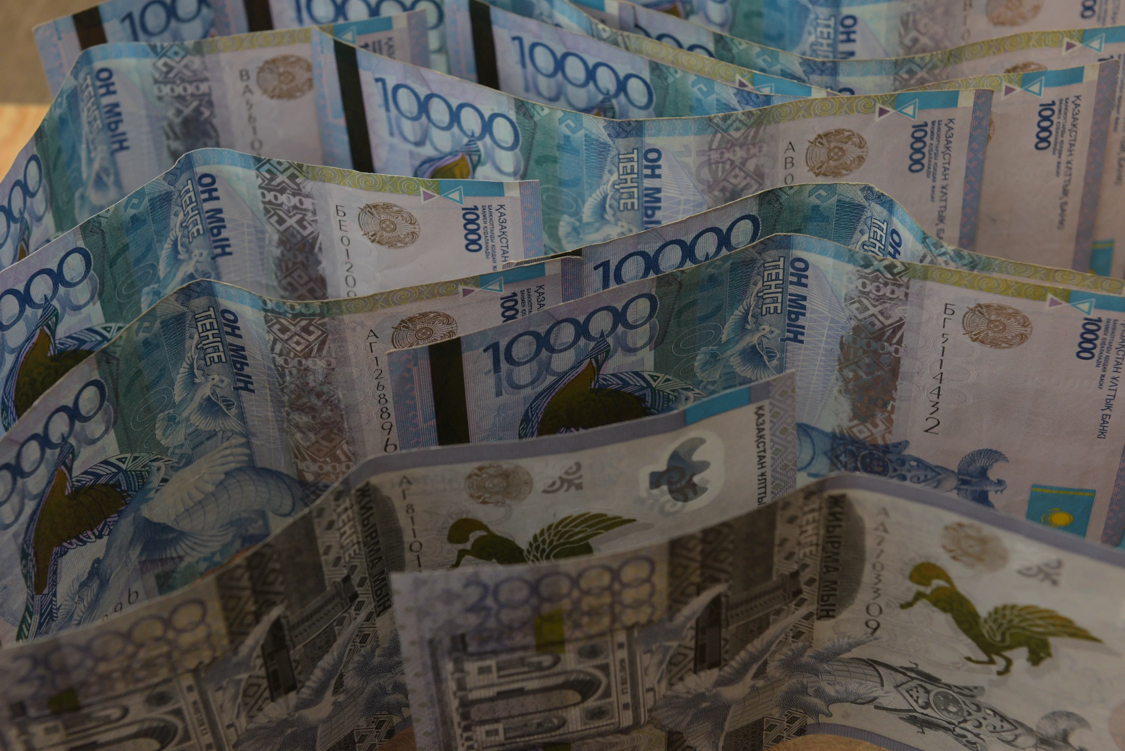 Капитал - Доллар взял передышку: нацвалюта подорожала на 3 тенге