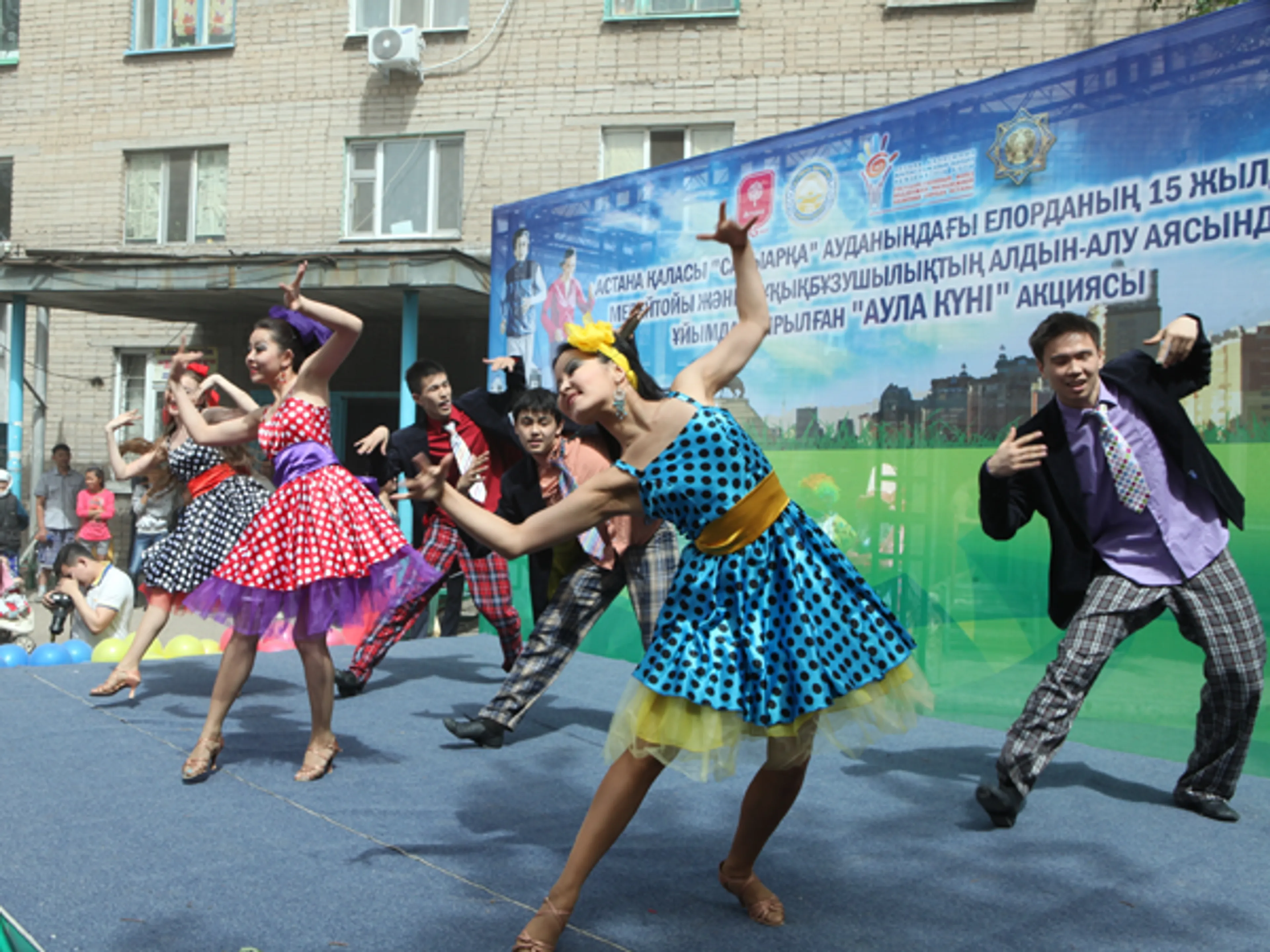 Капитал - Праздничный автокараван прошел в Астане