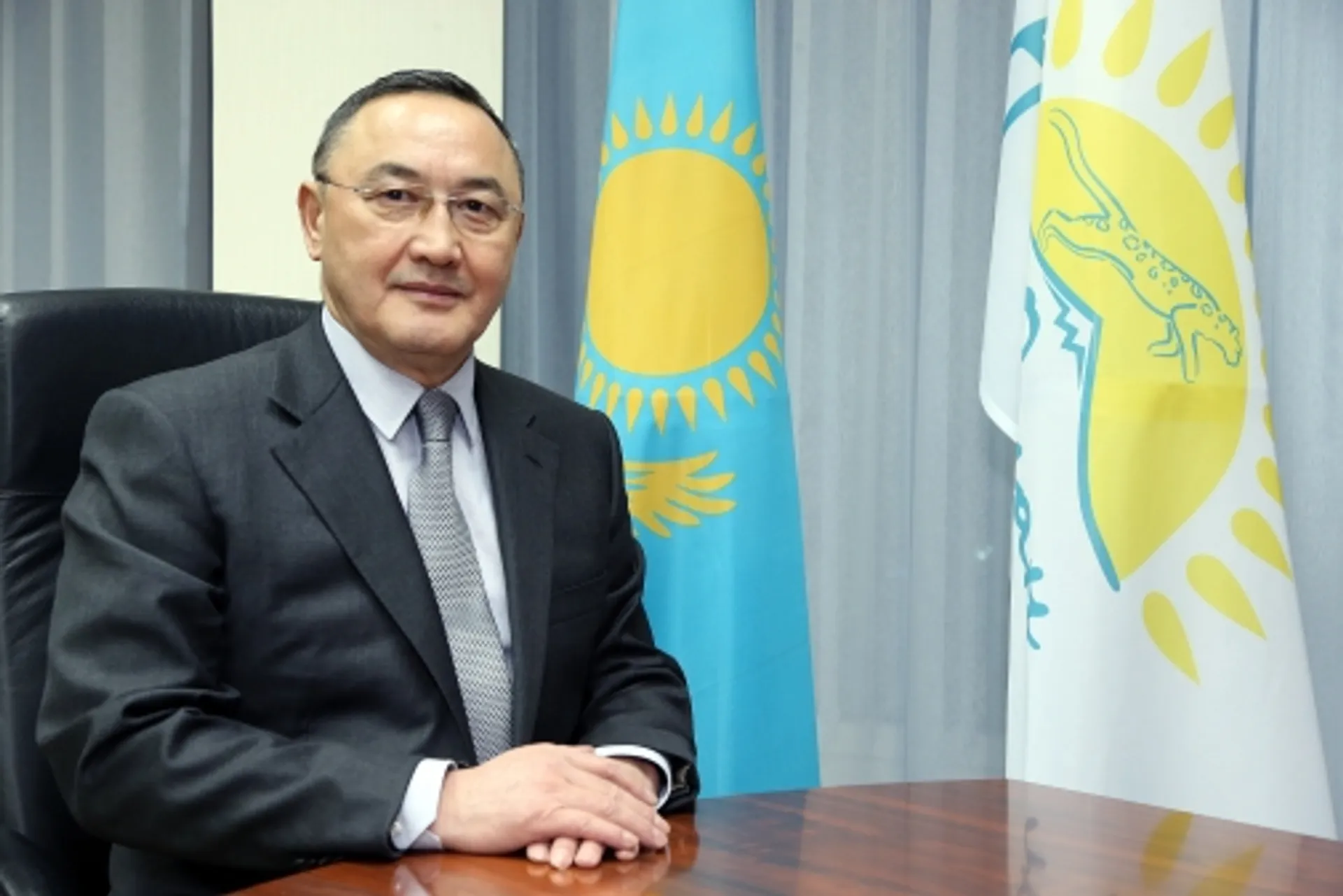 Капитал - Назначен секретарь партии Нұр Отан