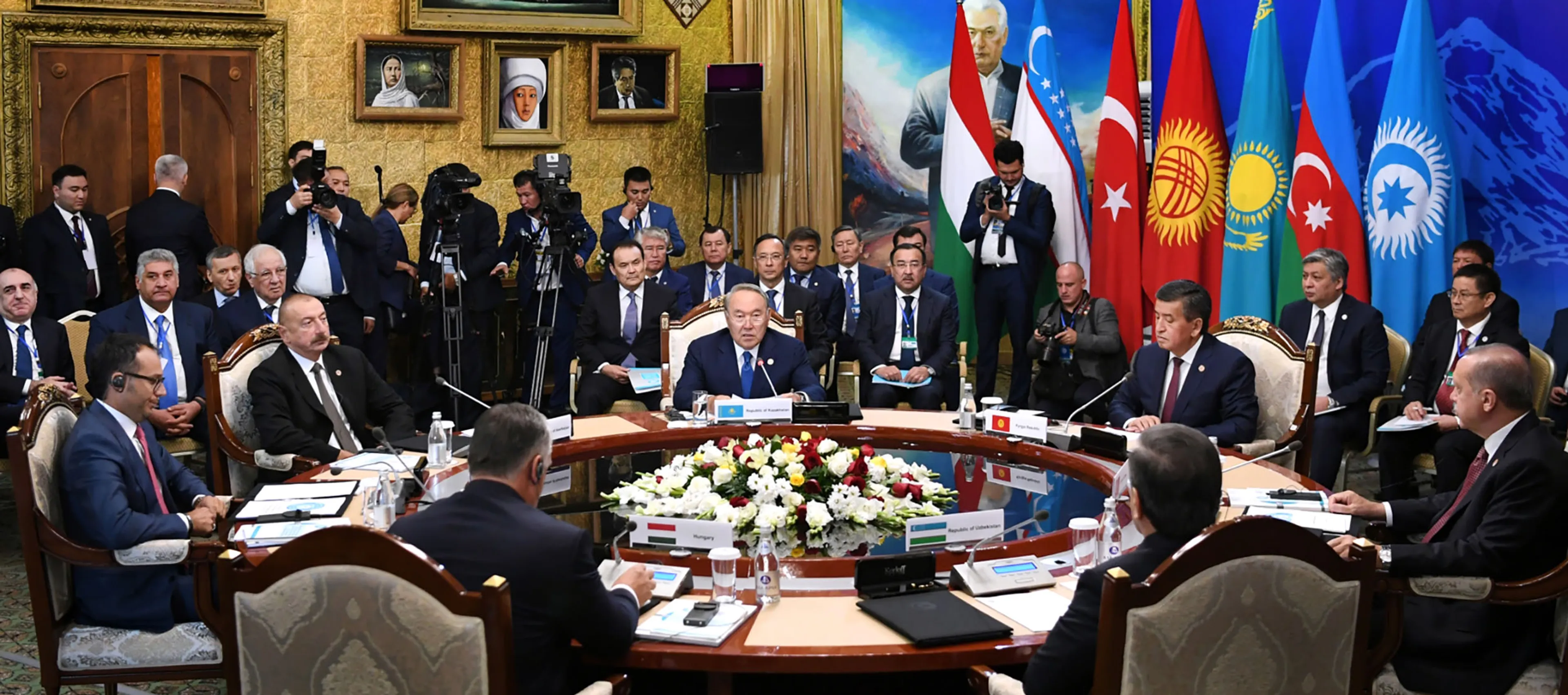 Капитал - Президент предложил разработать спецпроекты при Тюркском совете