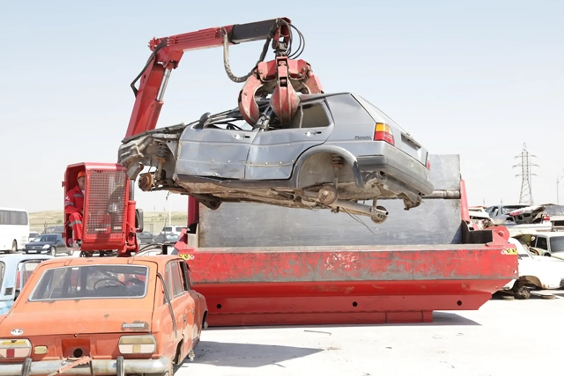 Капитал - Завод по утилизации старых автомобилей достроят в декабре этого года