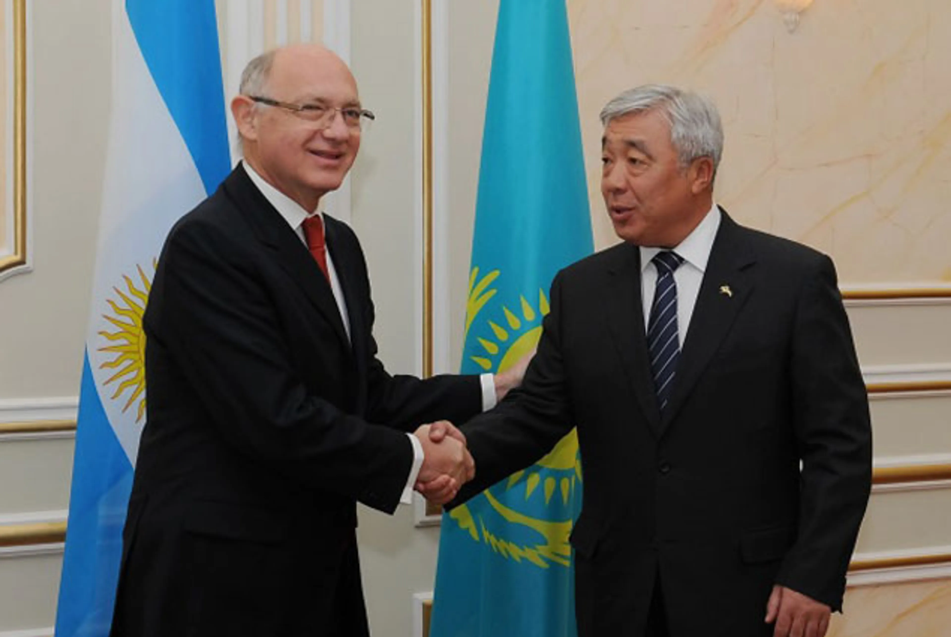 Капитал - Казахстанцы смогут посещать Аргентину без визы