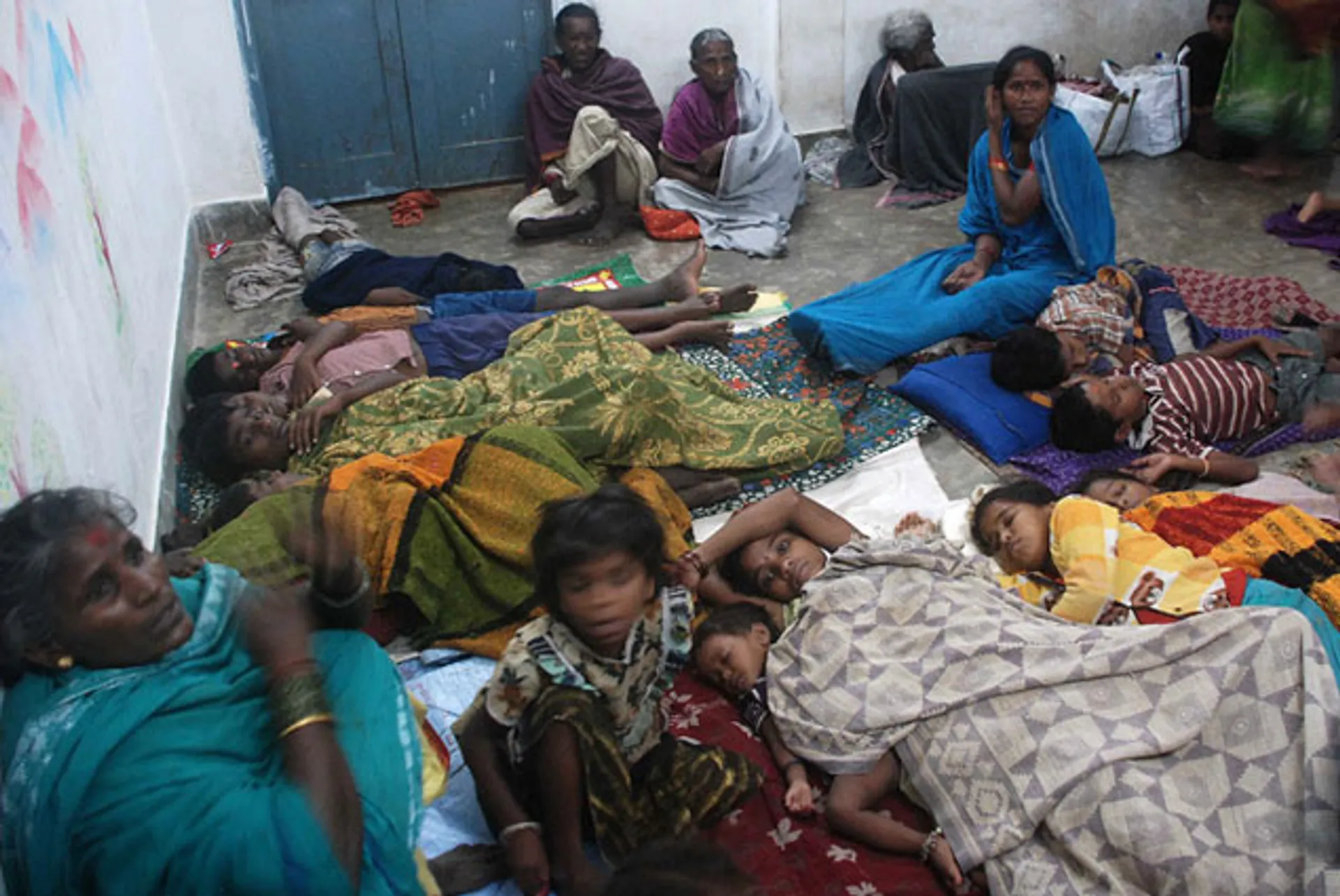 Капитал - Из-за шторма в Индии эвакуировали миллион человек