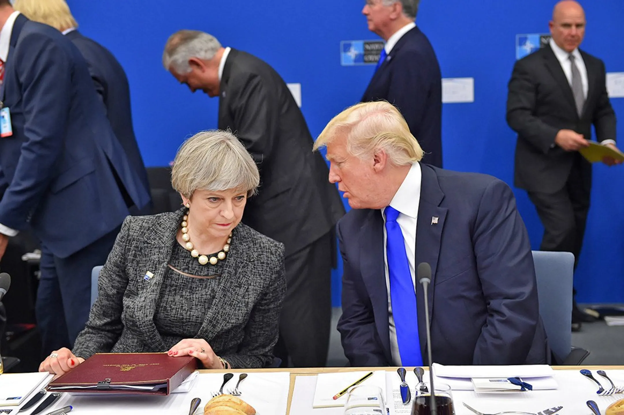 Дональд Трамп раскритиковал план Терезы Мэй по Brexit - Image Kapital.kz