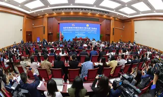 Капитал - Президент выступил с лекцией в Китайской академии