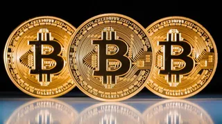 Капитал - Биткоин подешевел до $7,4 тысяч