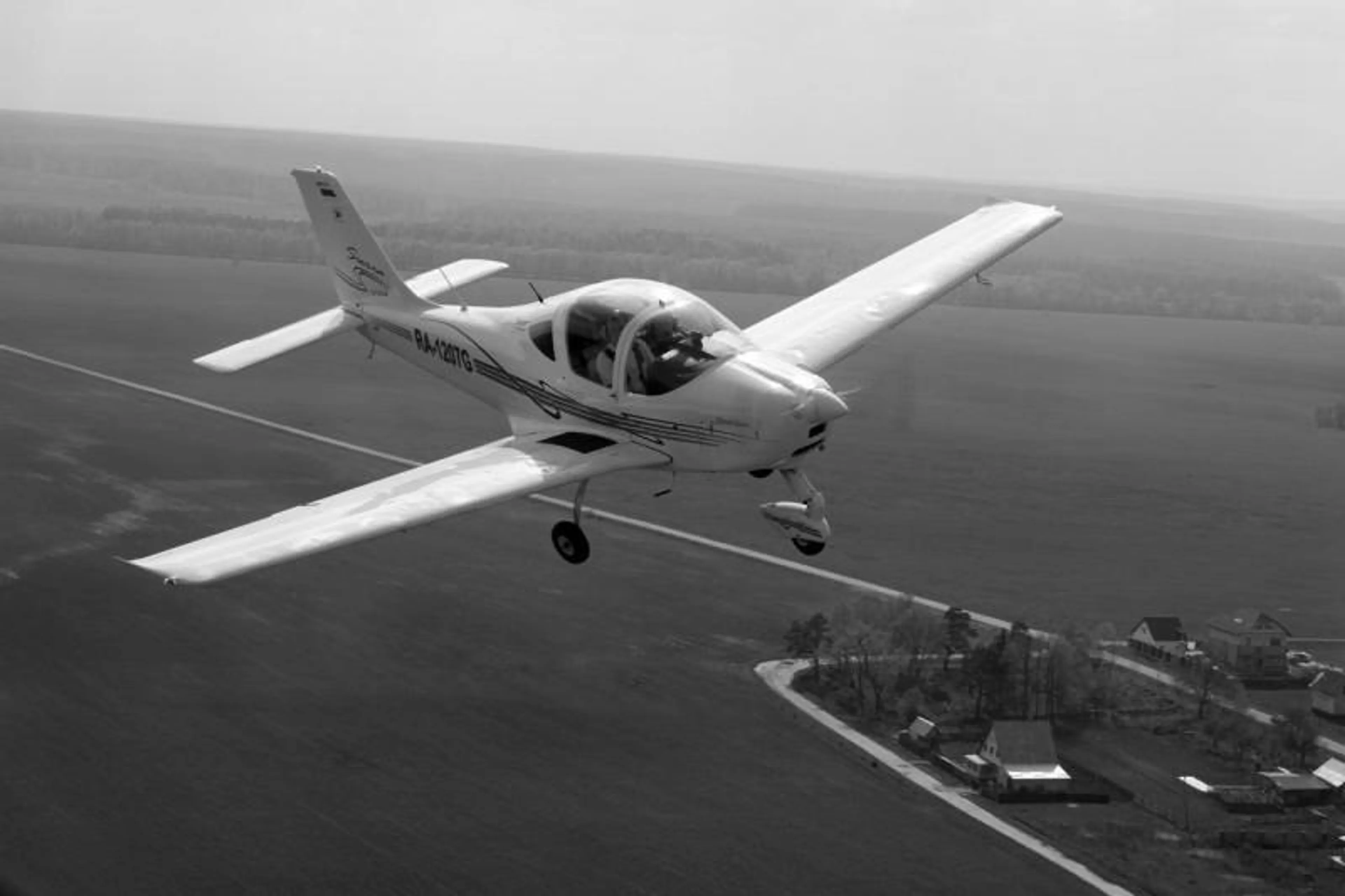 Капитал - Близ Алматы два человека погибли при крушении самолета «Технам 2002»