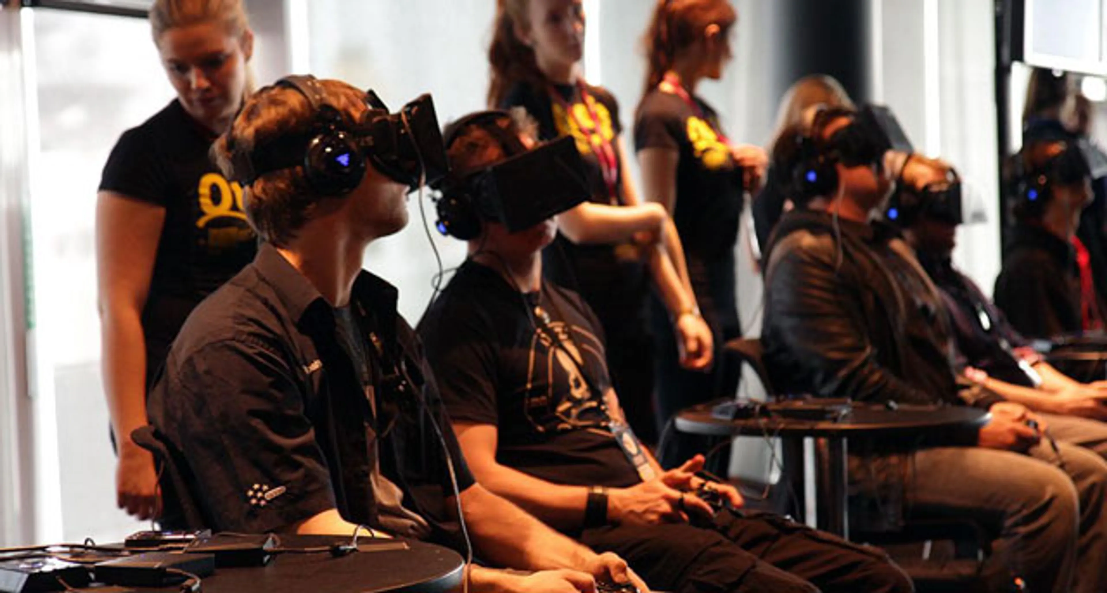 Капитал - Facebook покупает разработчика виртуальных шлемов Oculus VR