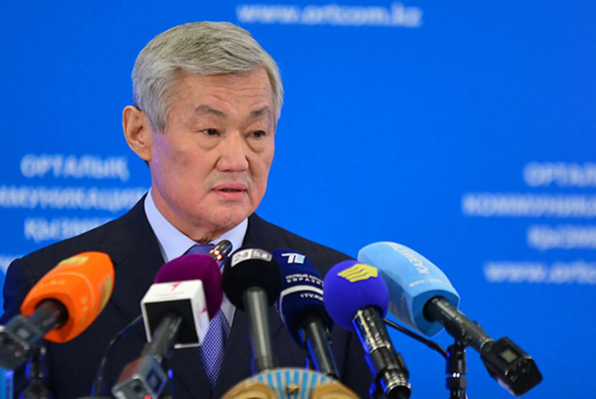 Капитал - Бердибек Сапарбаев отметил недостаток местных товаров в регионе