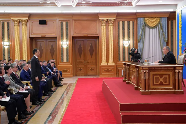 Президент запретил Кабмину часто совещаться