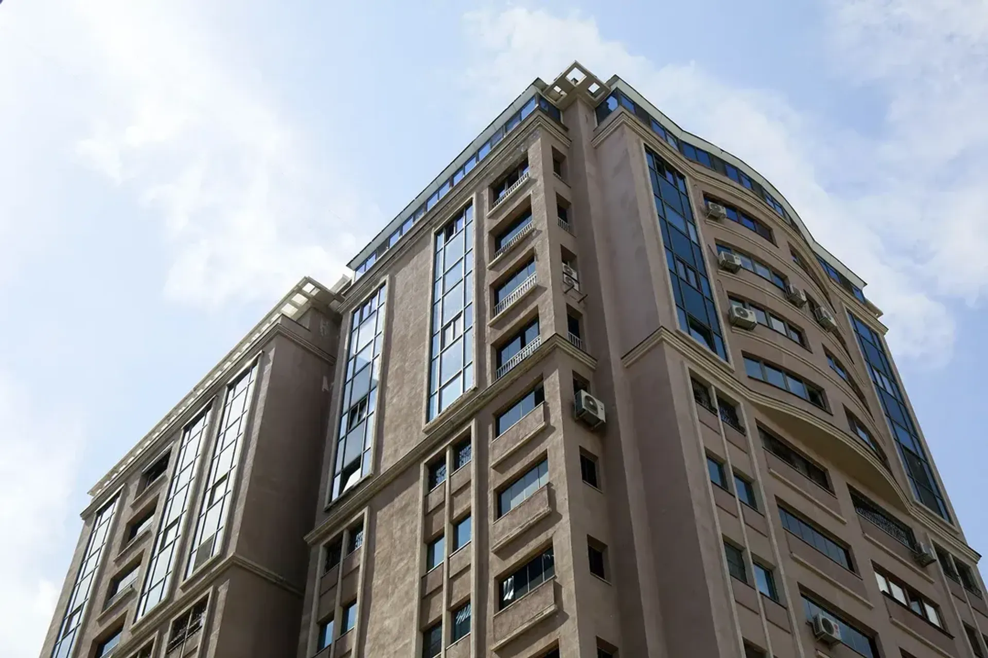 Капитал - Продажи жилья в декабре 2025 года выросли на 32,9%