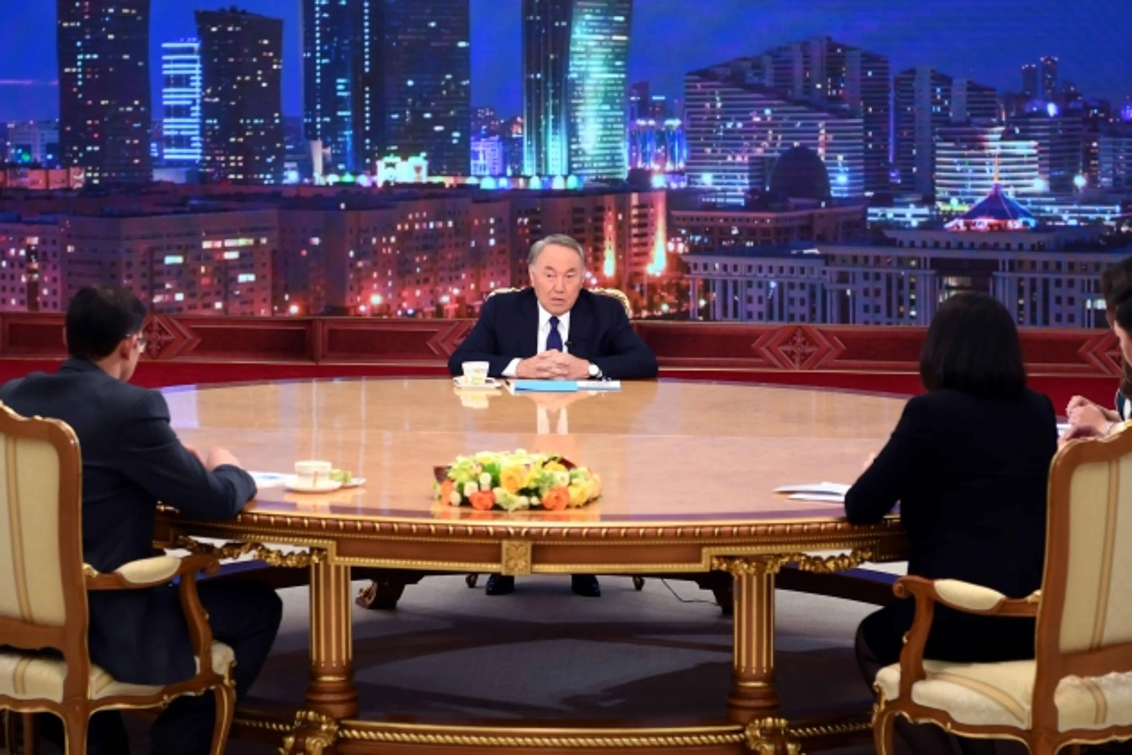 Капитал - Нурсултан Назарбаев: У меня получается эта работа, и я работаю