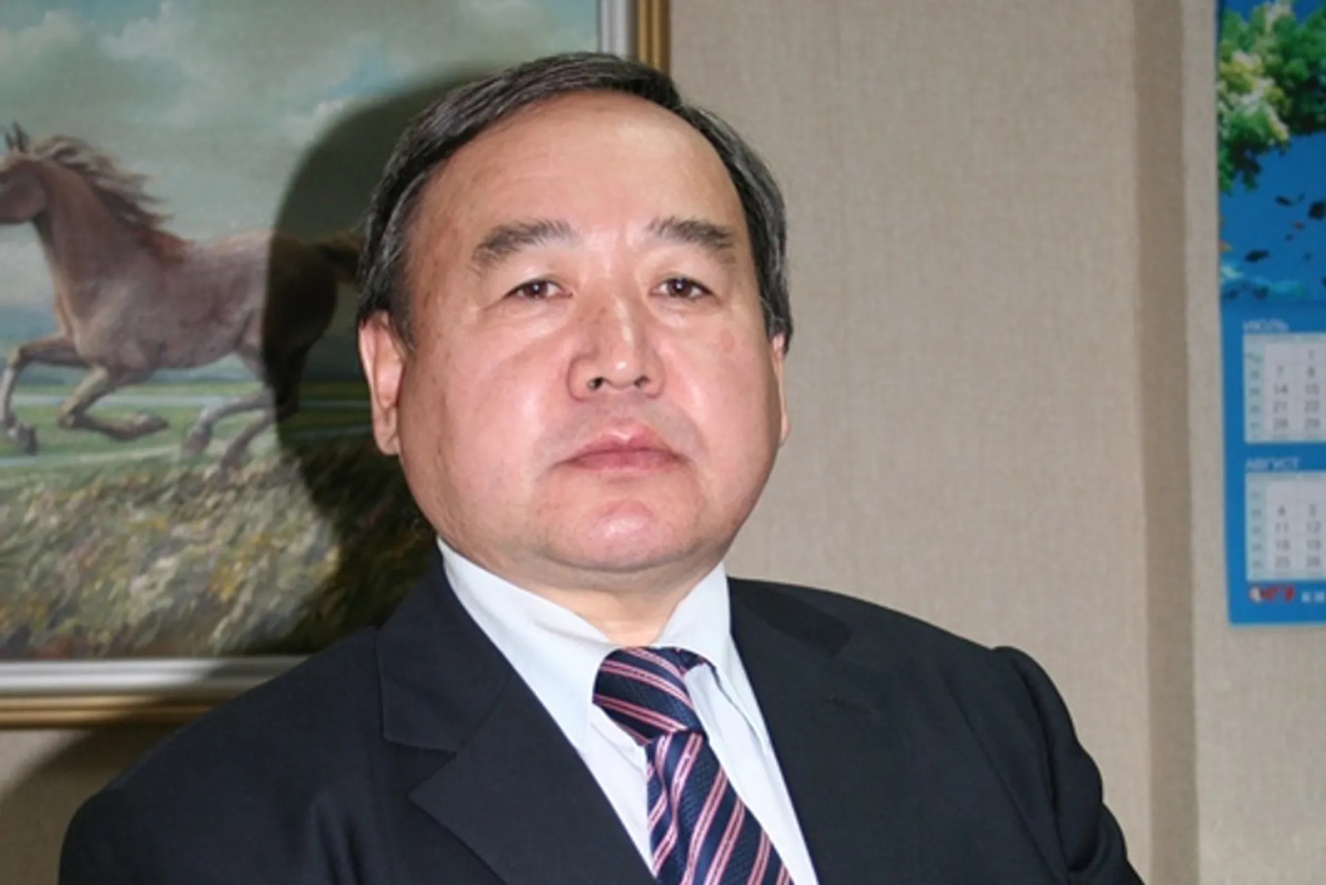 Капитал - В ЦИК сдал документы первый кандидат в Президенты