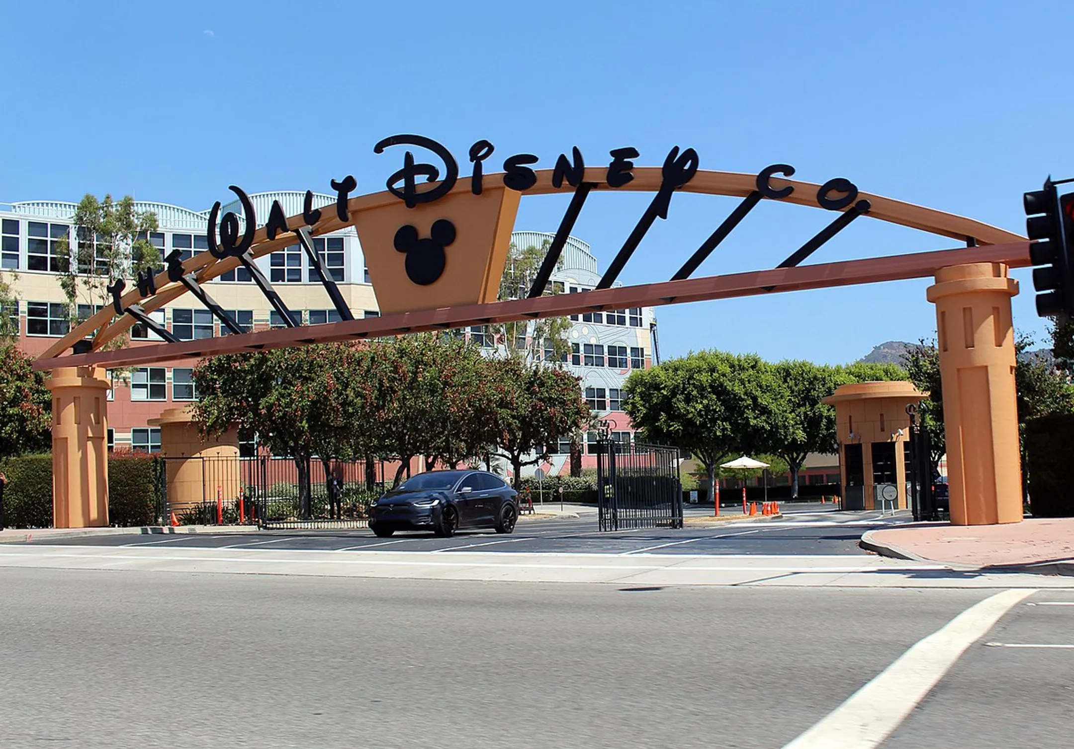 Walt Disney покупает активы 21st Century Fox за $52,4 млрд - Image Kapital.kz