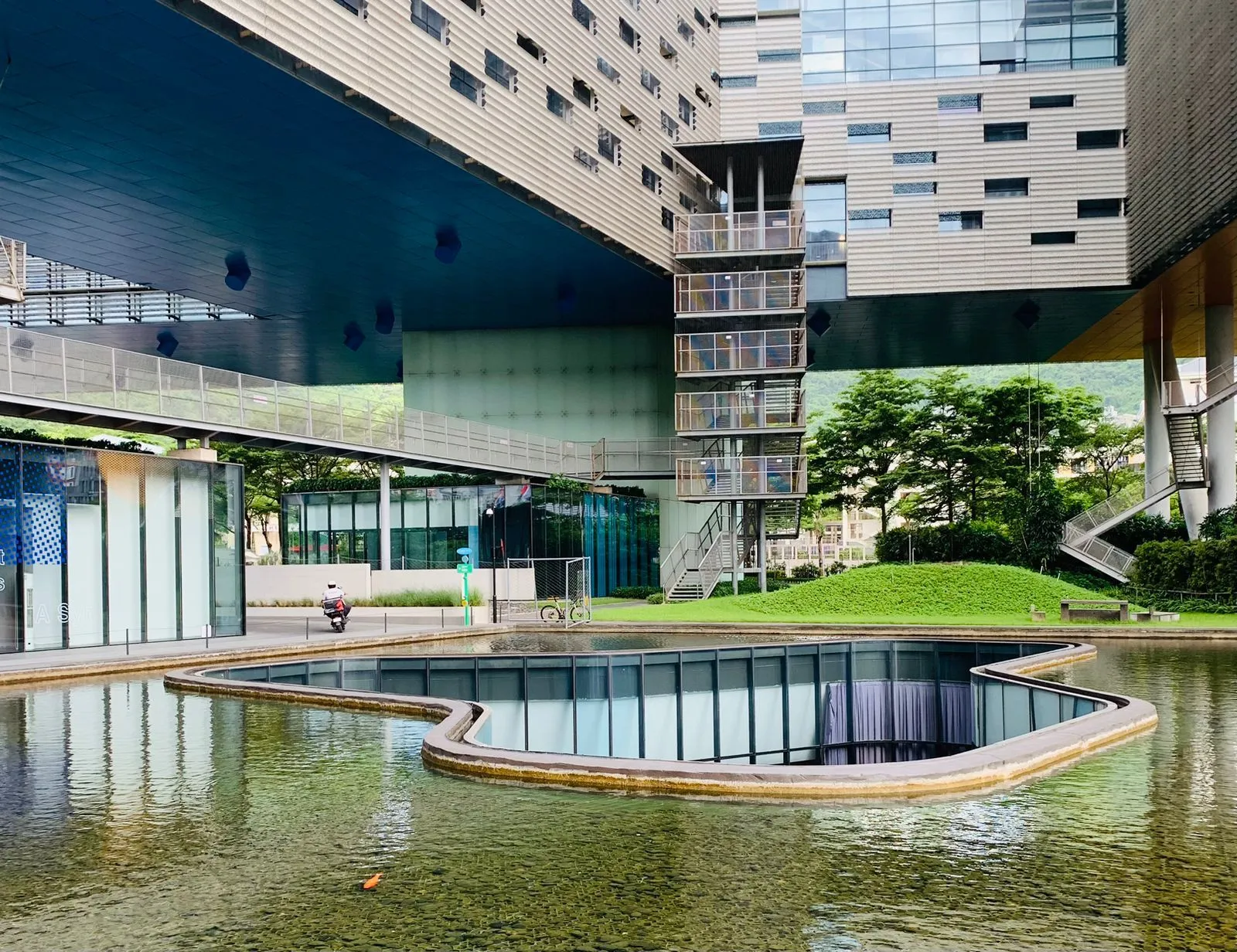 В Китае построили модель экологичного будущего Biosphere 3