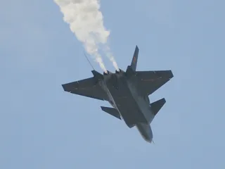 Капитал - Китай впервые показал истребитель пятого поколения