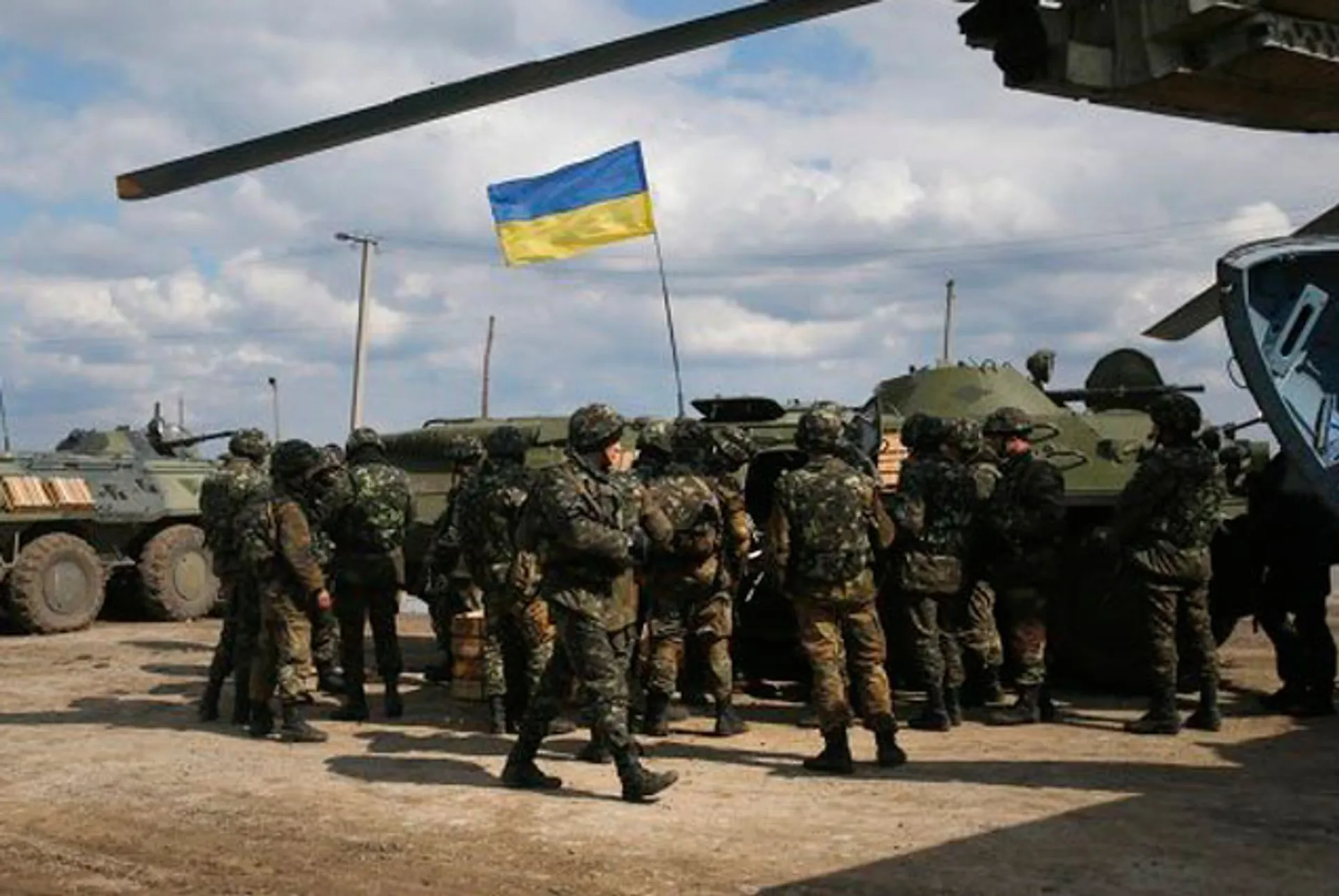 Капитал - Армия Украины нанесла бомбовые удары по аэропорту Донецка