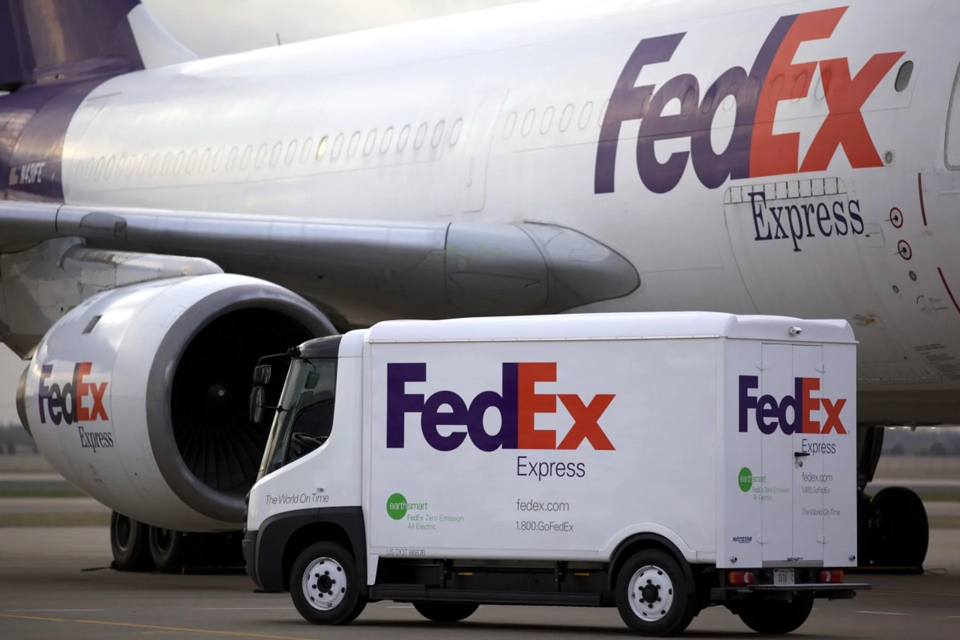 Капитал - Как FedEx стала первой быстрой службой авиадоставки США