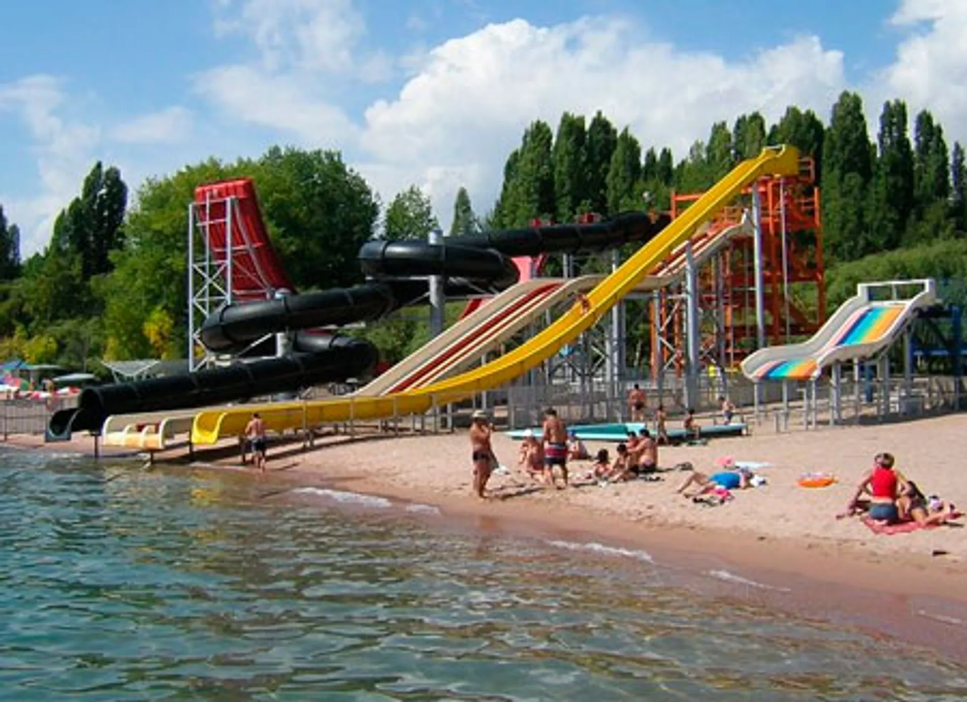 Капитал - $700 млн. ожидает Кыргызстан от туристического сезона