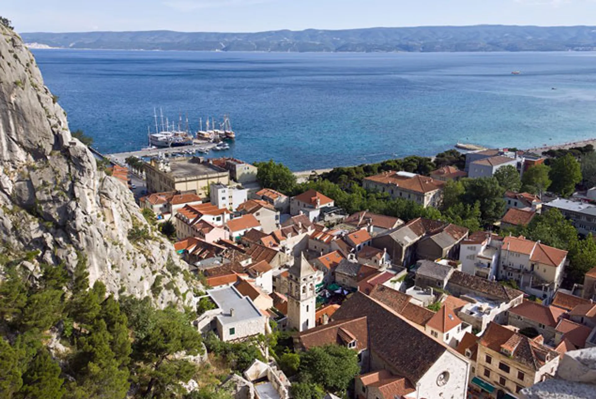 Капитал - Бас-гитарист А’Студио построит туристический комплекс в Хорватии