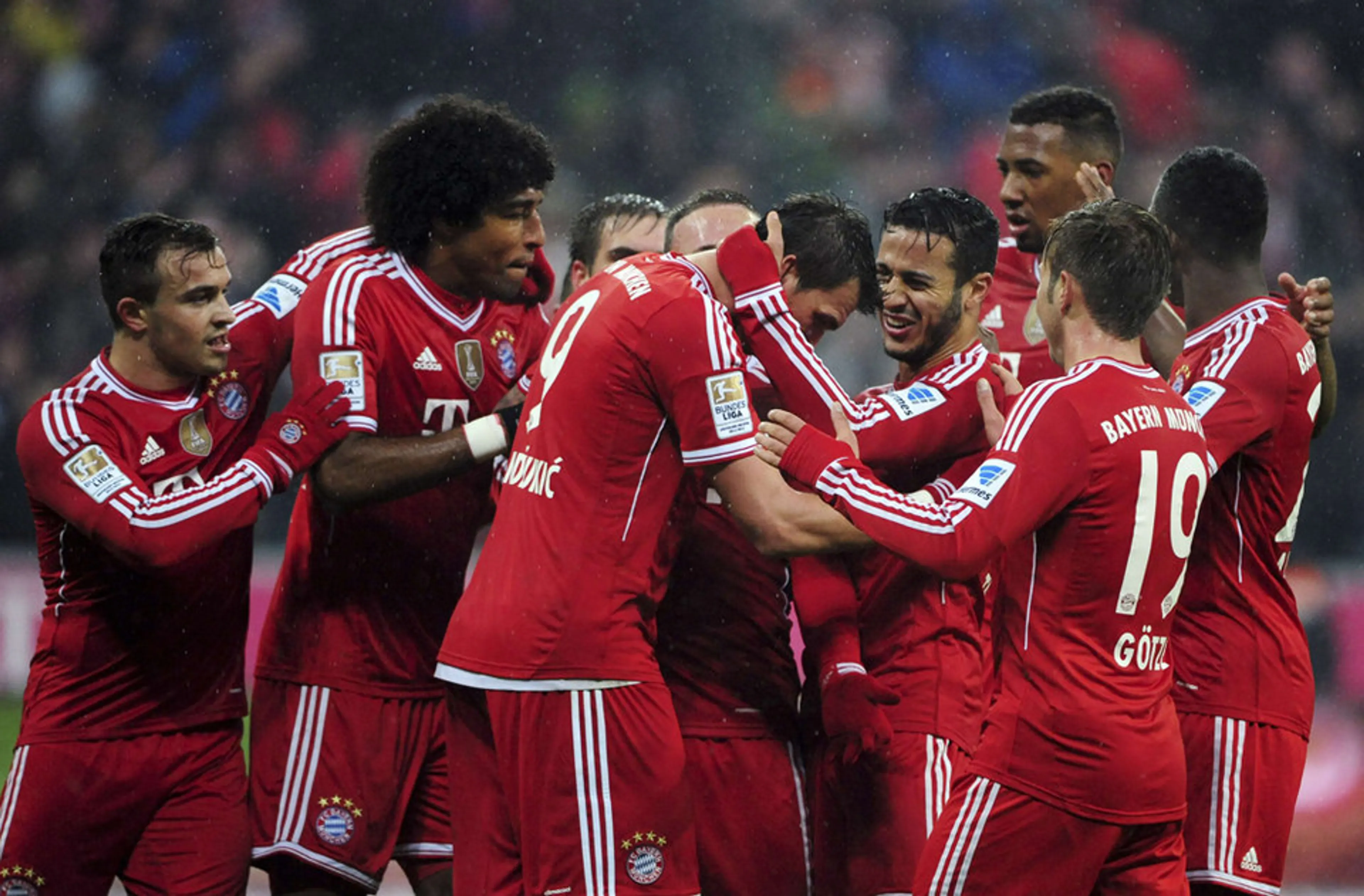 Капитал - В европейских чемпионатах сыграны матчи очередных туров