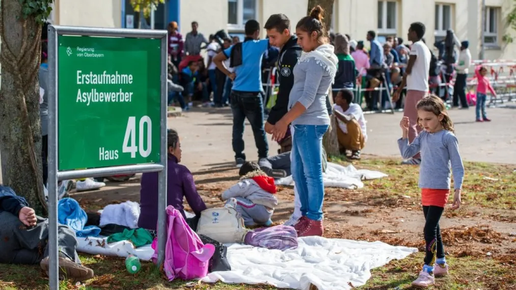 Капитал - Австрия и Германия согласились пропустить беженцев на свою территорию