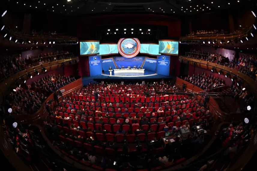 Капитал - Президент: Чужие информационные войны нам не нужны