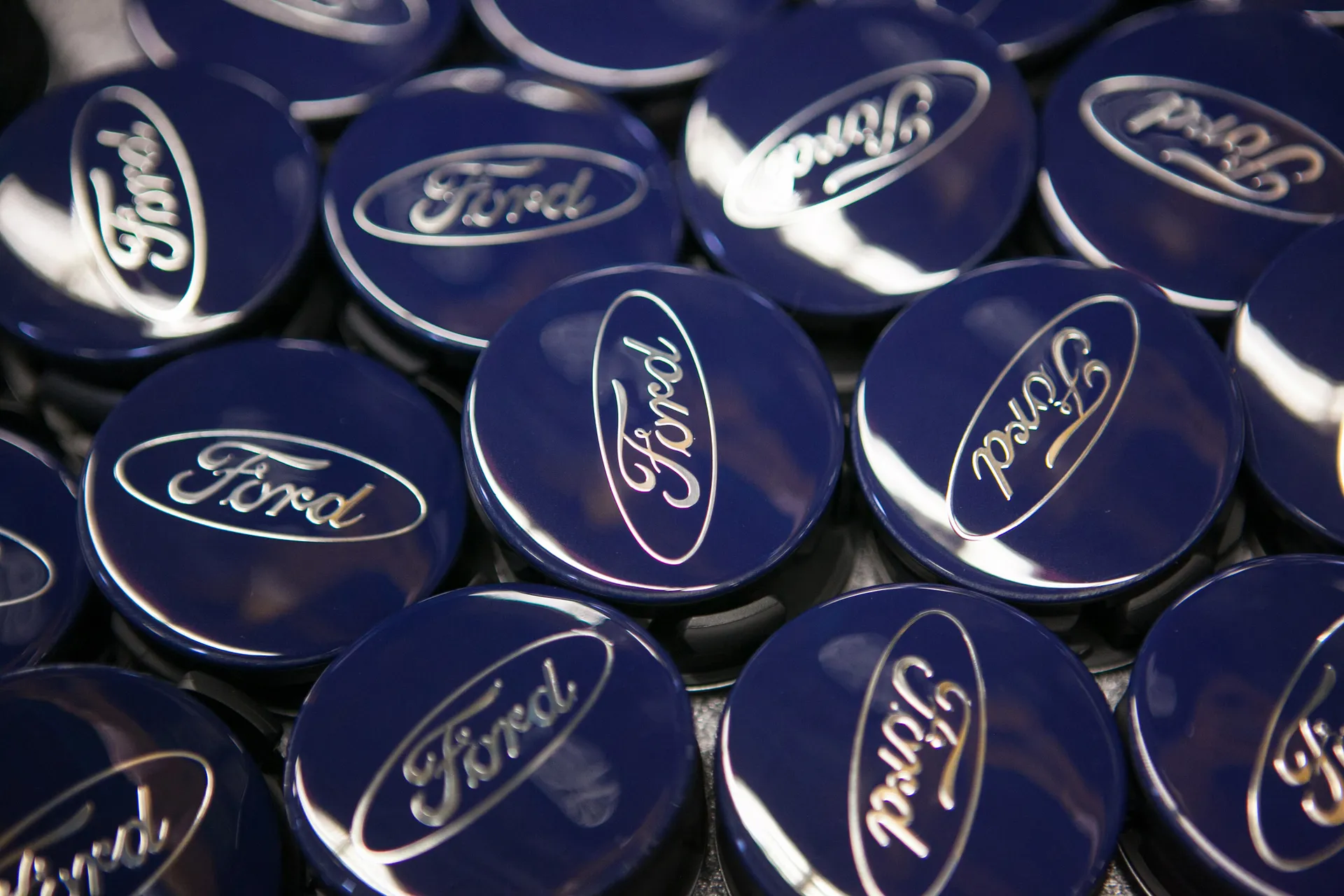 Капитал - В Ford Motor решили сократить расходы на $14 млрд