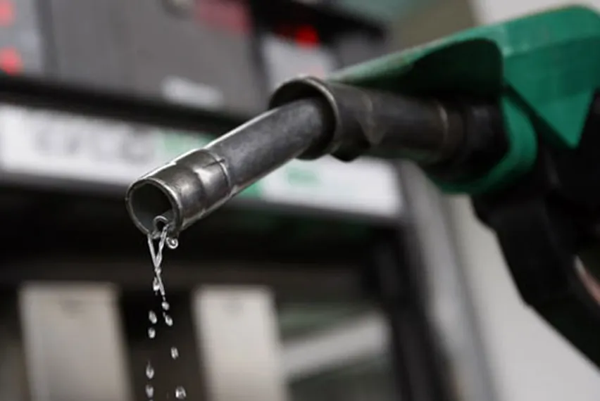 Капитал - Из-за нерентабельности Беларусь прекратила поставки бензина в РФ