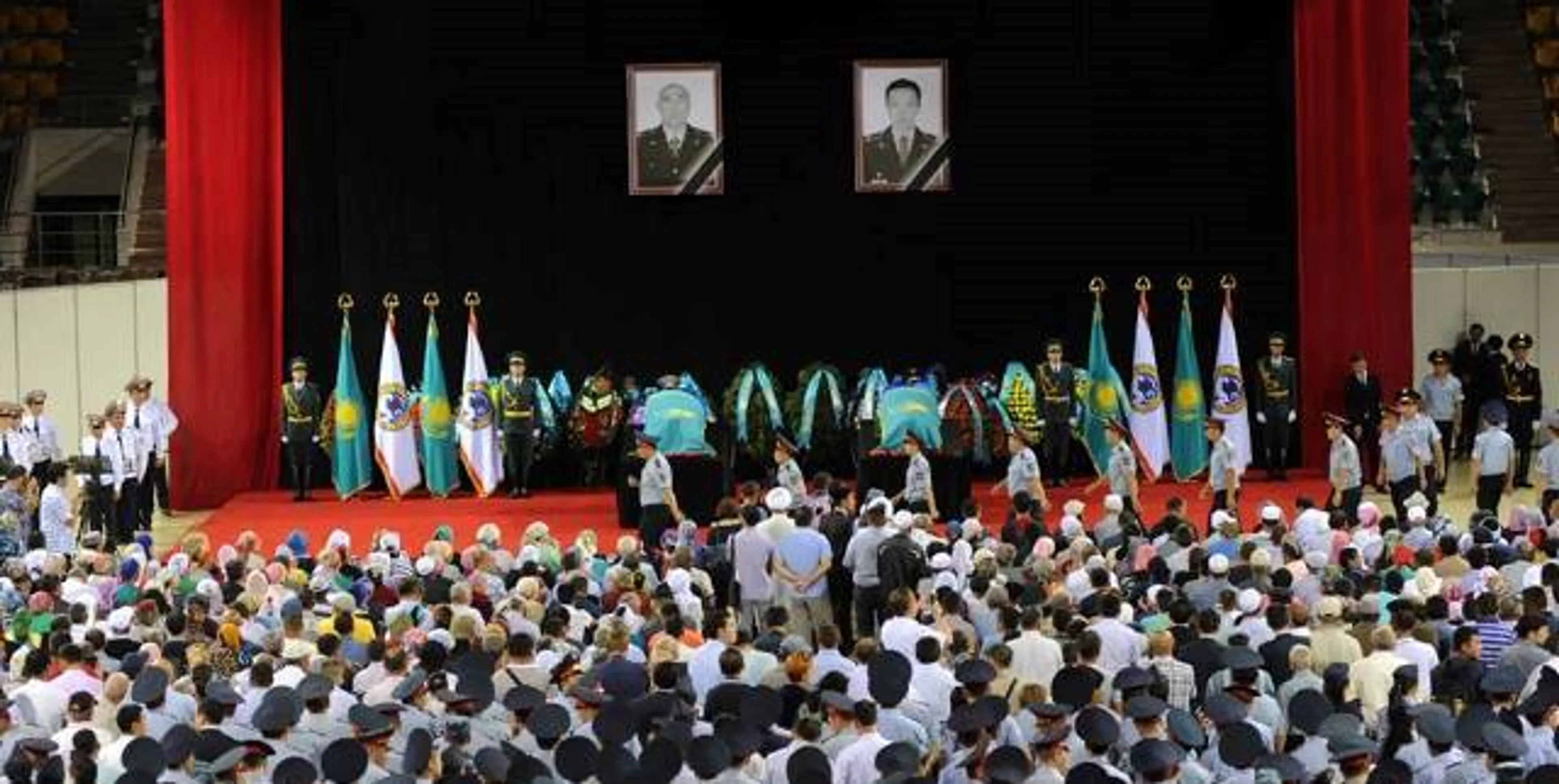 Капитал - В Алматы простились с погибшими полицейскими