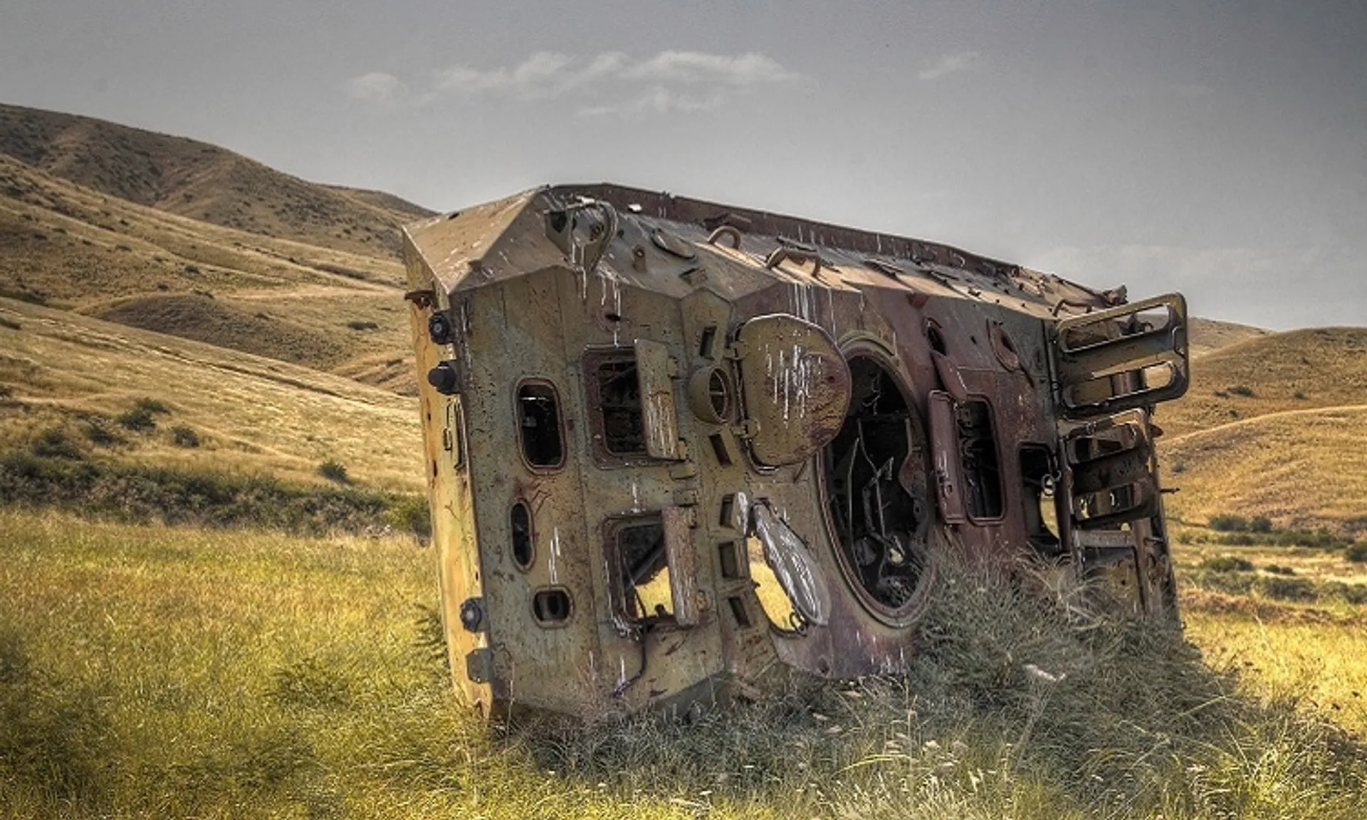 Капитал - В Нагорном Карабахе вводится «режим тишины»