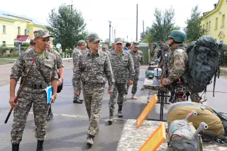 Капитал - Министр обороны проверил воинские части ВКО