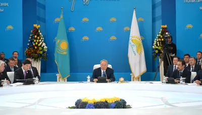 Президент утвердил госпрограмму «Нурлы жол» на 2015-2019 годы