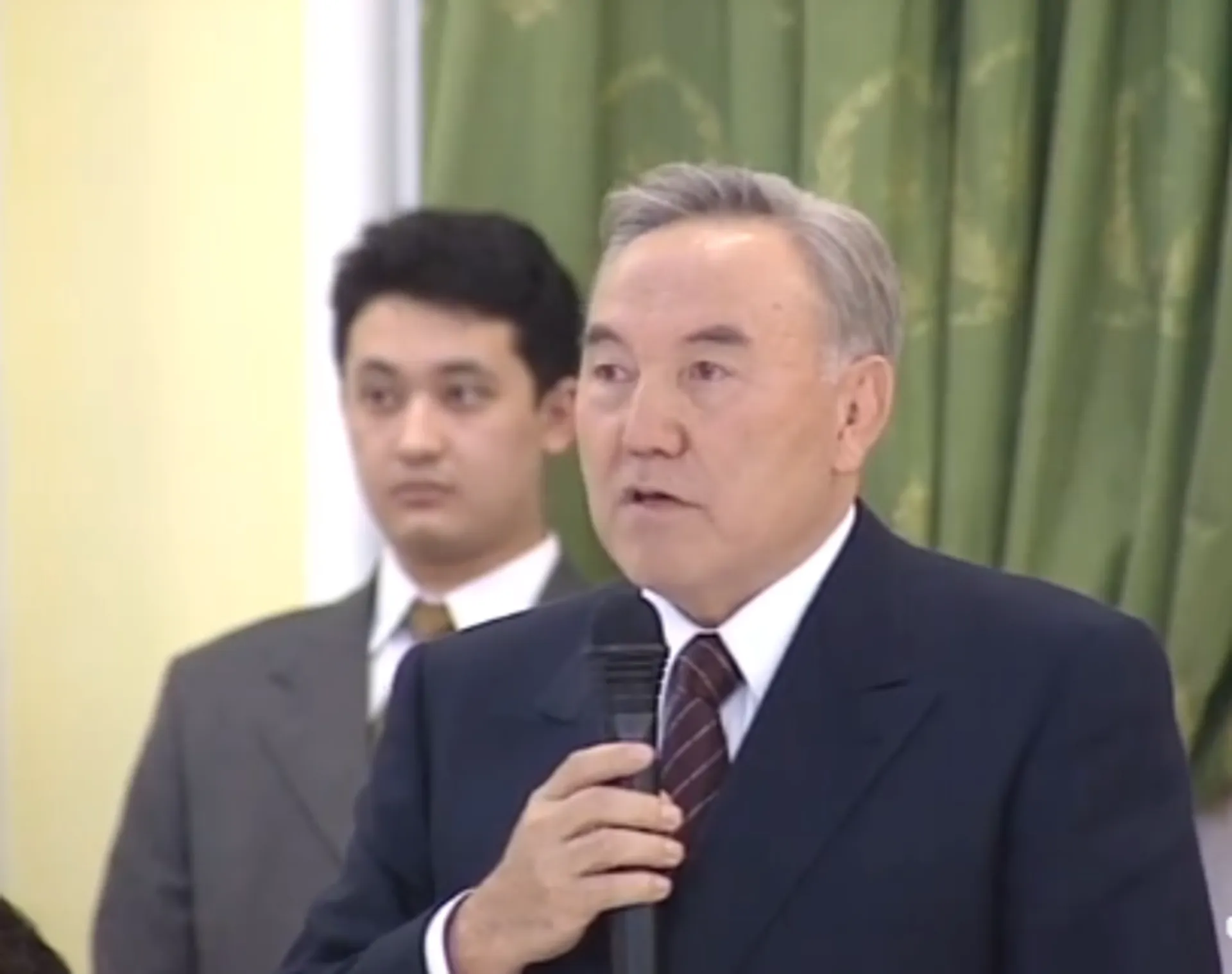 Капитал - Президент: Ее любовь до сих пор меня в жизни поддерживает