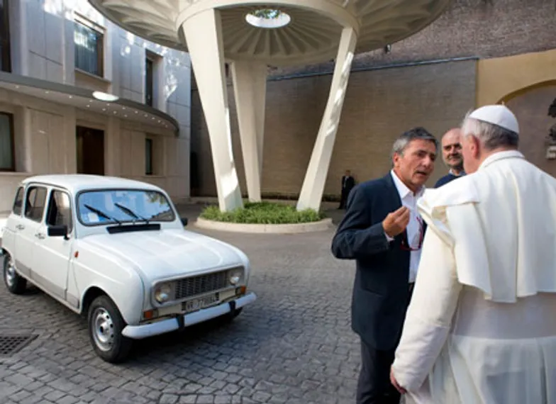 Капитал - У Папы Римского появилась старушка