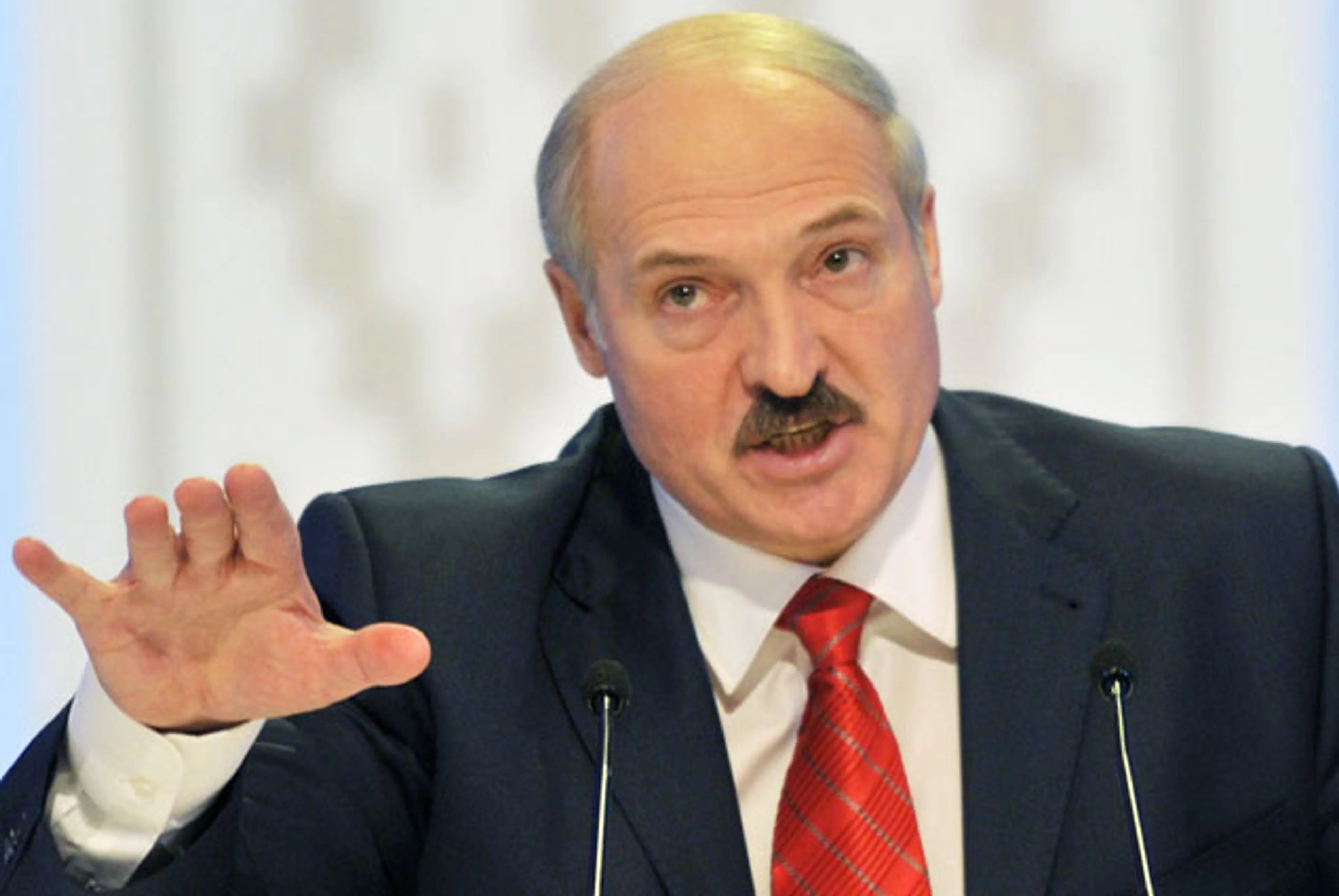 Капитал - Александр Лукашенко обложил налогом банковские вклады населения