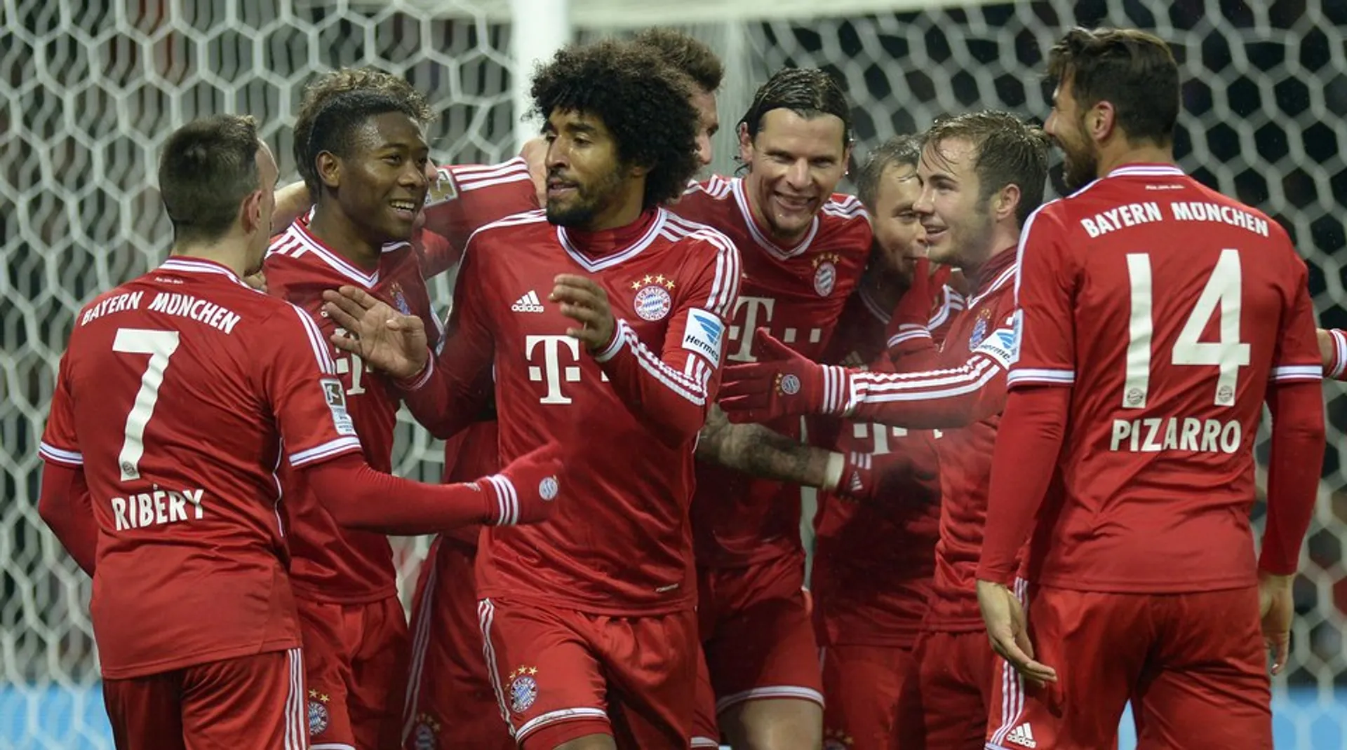 Капитал - В футбольных первенствах Старого света сыграны матчи очередных туров