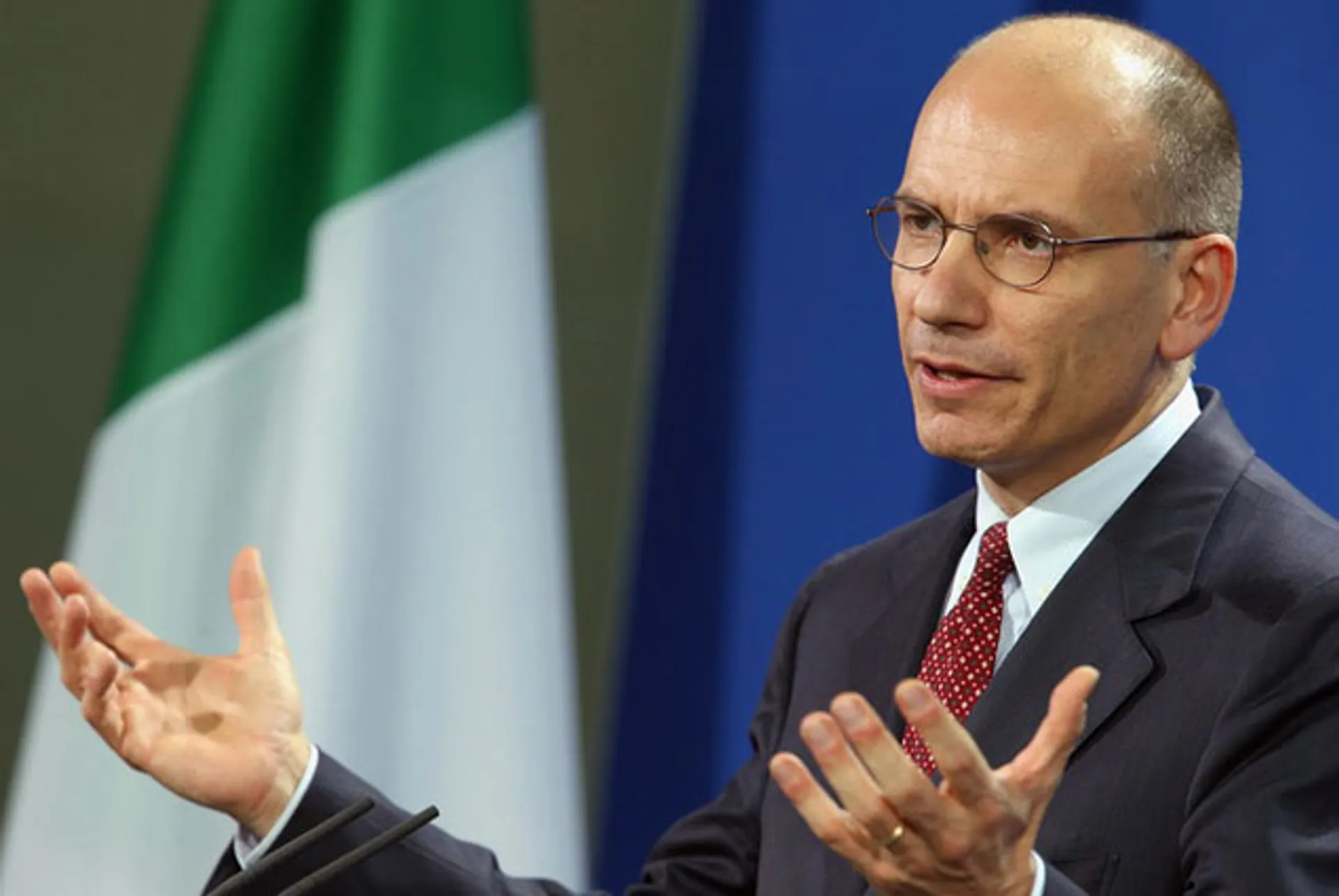 Капитал - Премьер-министр Италии подал в отставку