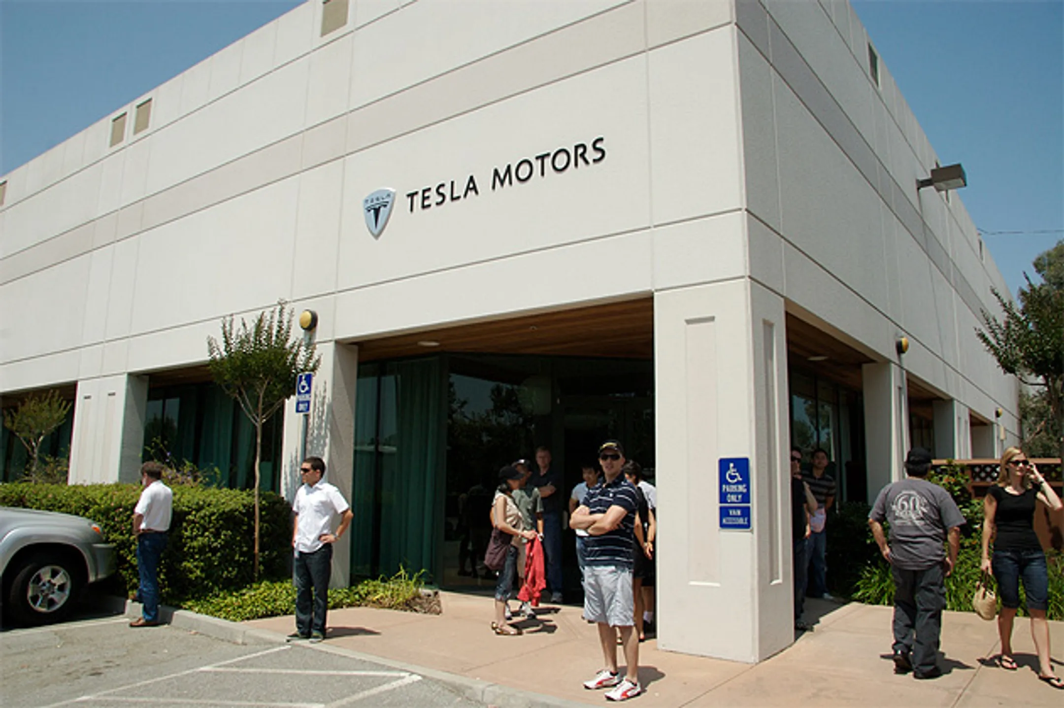 В совет директоров Tesla вошел основатель Oracle - Image Kapital.kz