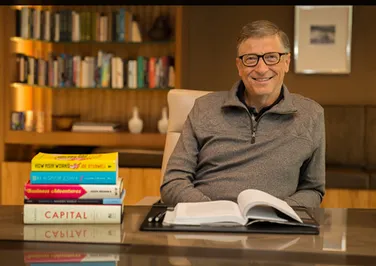 Билл Гейтс поделился своим списком книг на лето