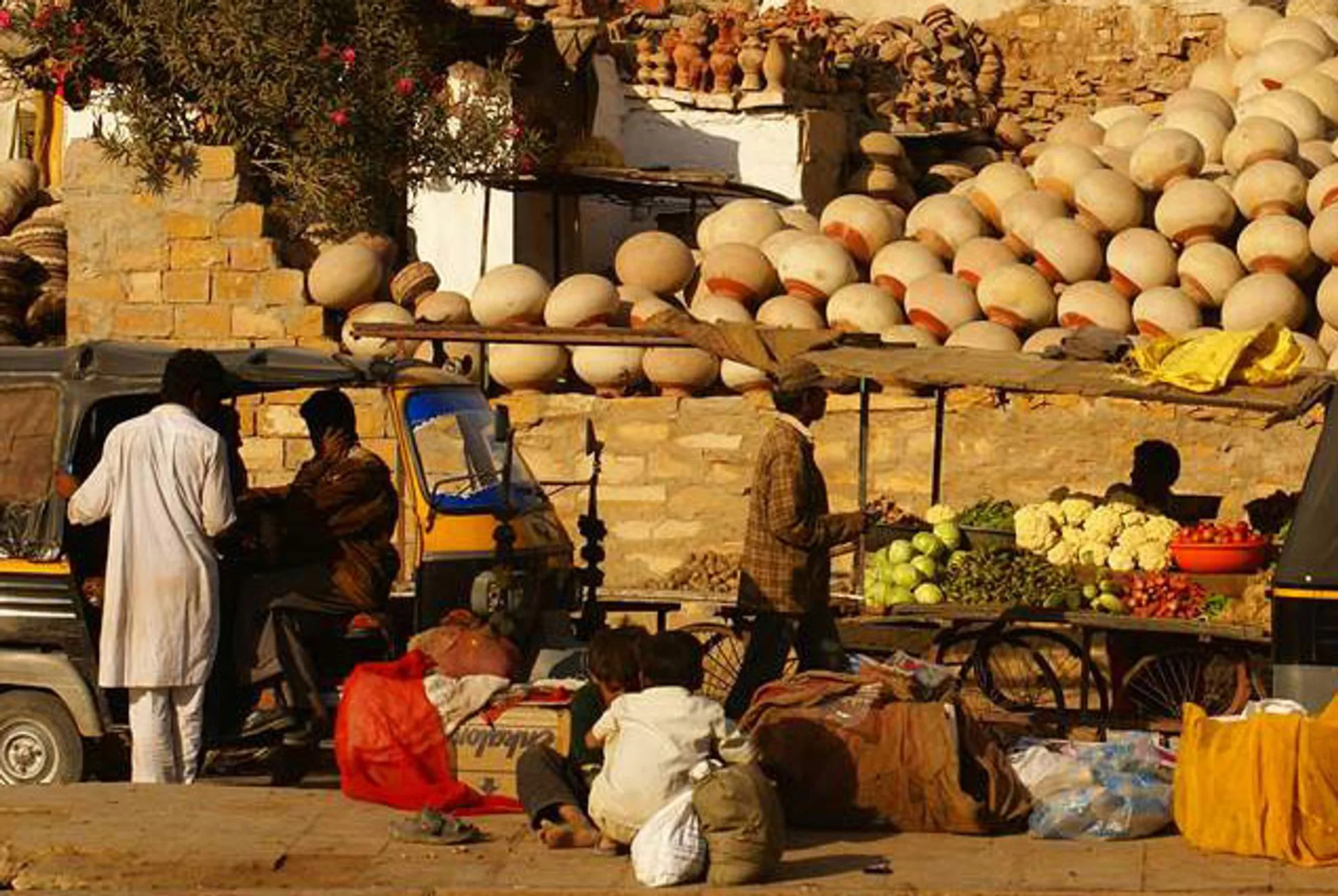 Капитал - Названы привлекательные для инвестиций отрасли Ирана