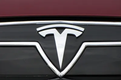 На KASE будут торговаться акции Tesla Inc.