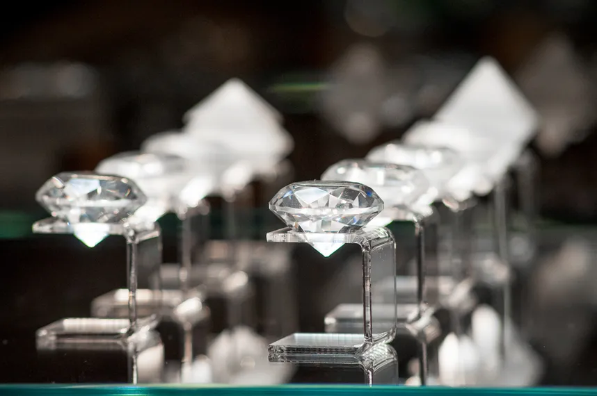 Капитал - Изменен порядок вывоза бриллиантов за пределы ТС