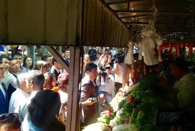 Бауыржан Байбек оценил качество продуктов в Алматы