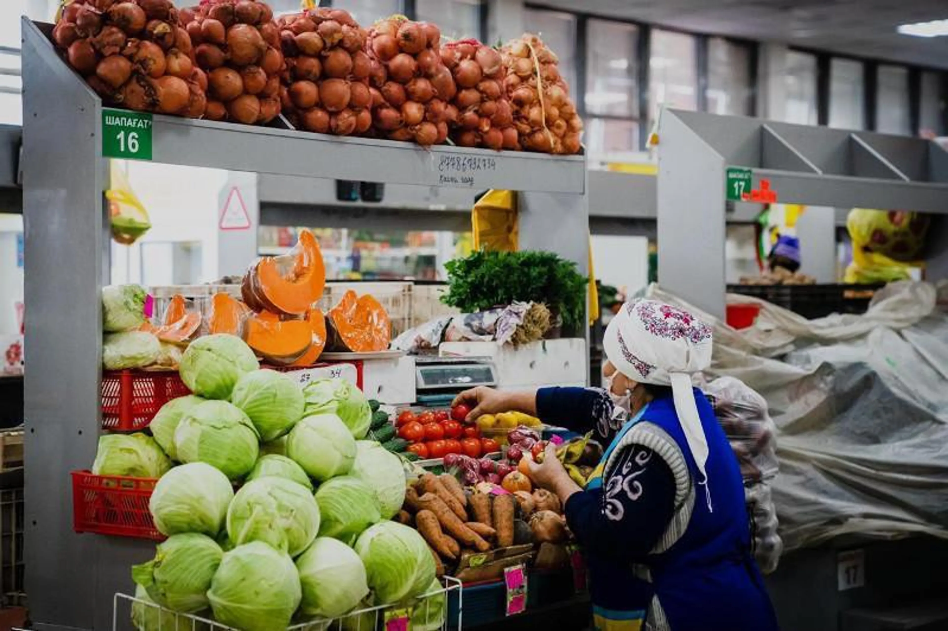 Капитал - В столице для сдерживания цен на продукты выделят 2,7 млрд тенге