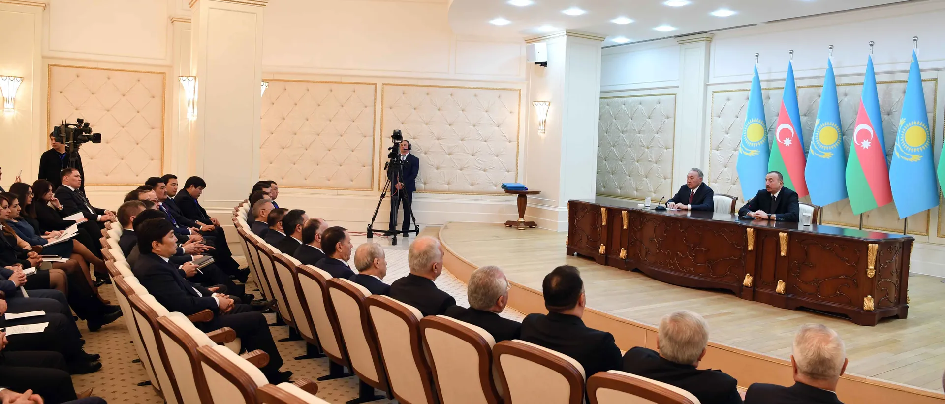 Капитал - Товарооборот между РК и Азербайджаном возрастет до $500 млн