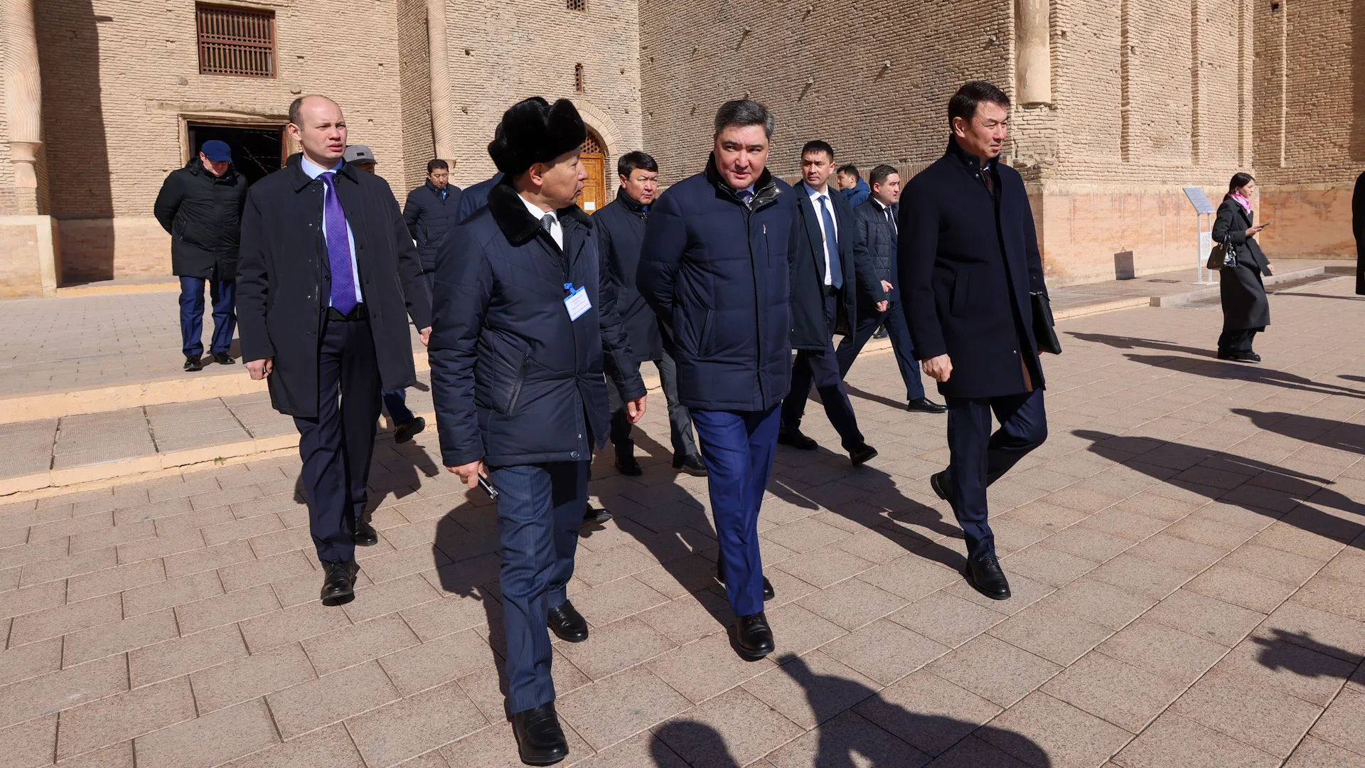 Капитал - Олжас Бектенов посетил мавзолей Ходжи Ахмеда Яссауи