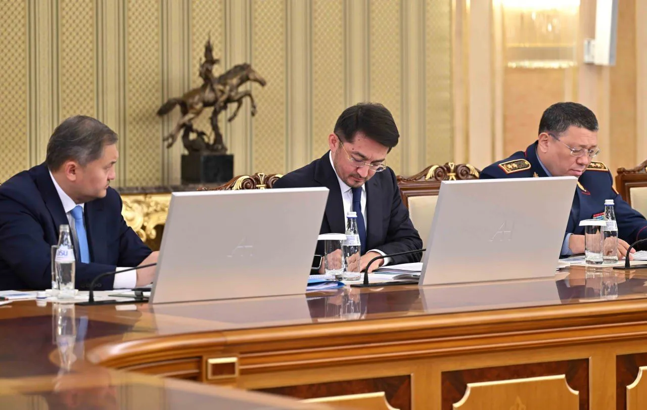 ИИ должен кардинально упростить работу госаппарата - глава РК